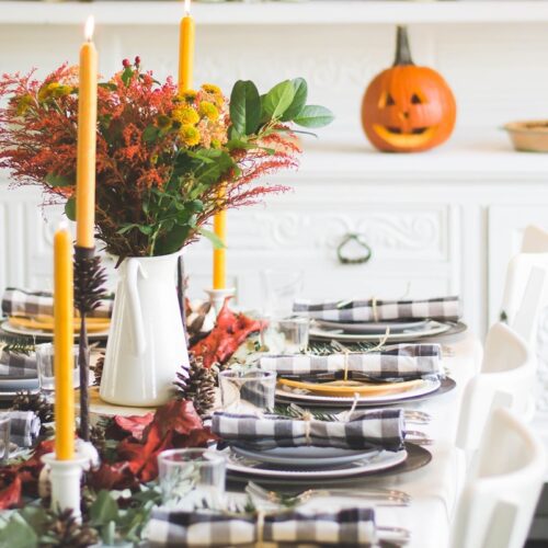 Thanksgiving table