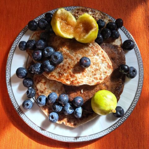 Four Ingredient Vegan Pancakes